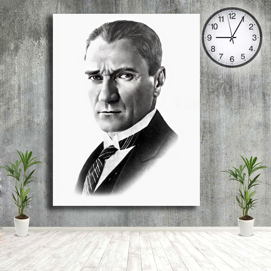 Siyah Beyaz Büst Görünümlü Atatürk Kanvas Tablo